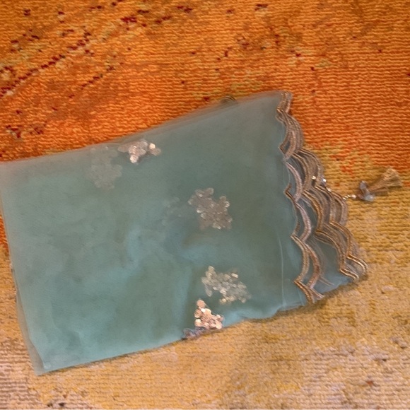 INDIAN PARTY LEHENGA - Picture 3 of 13